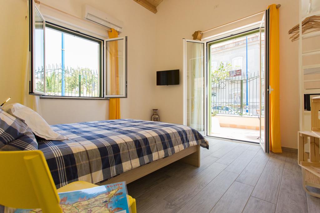 Nonna Anna Rooms ปาแลร์โม ภายนอก รูปภาพ